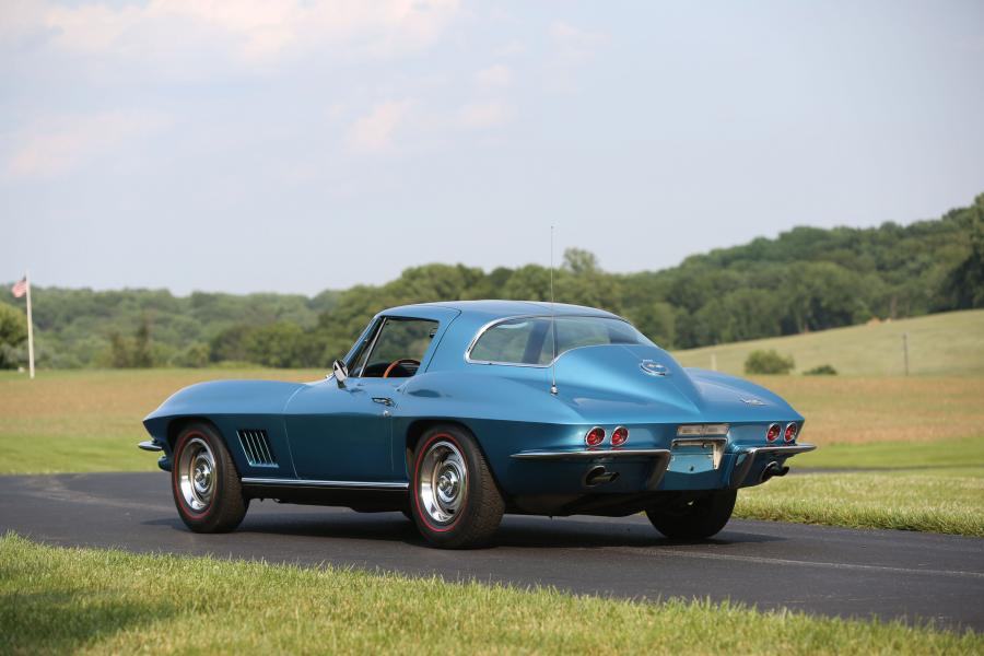  Chevrolet Corvette Stingray 1967 года  (фото 3 из 26)